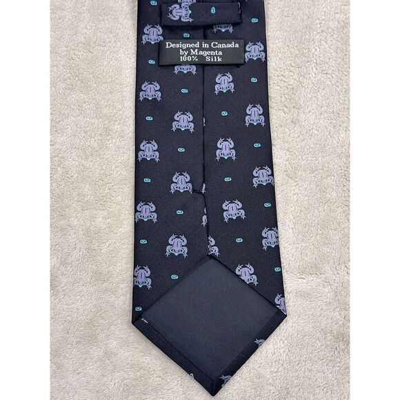 Magenta Brand Geometric Frog Design Black Green 100% Silk Tie Canada - Picture 3 of 7